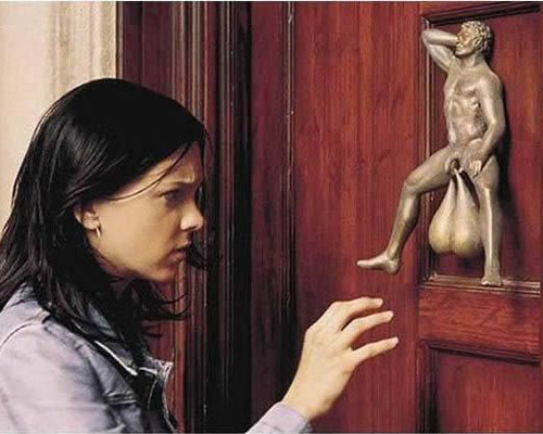 Funny-Pictures-Door-Knocker.jpg
