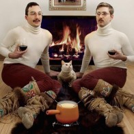 twins Bad Family Portraits, Bad Family Photos, Ellen, funny family photos, worst family pics, funny pictures, awkward family photos, wtf, ugly people, stupid people, crazy people, people of walmart male effeminate cat