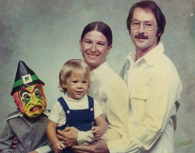16 Awkwardly Funny Family Photos Team Jimmy Joe