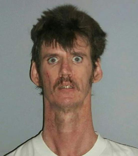 long-neck-funny-mugshots.jpg