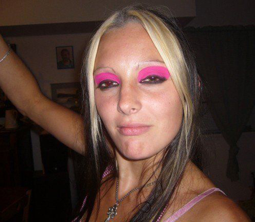 Worst Eyebrows Ever! Funny Eyebrows, Bad Eyebrows Fashion fails, bad makeup, terrible makeup, bad plastic surgery, funny pictures, stupid eyebrows, ghetto eyebrows, ghetto humor, WTF, horrible, bad tattoos, worst tattoos, awkward family photos, bad family photos, ellen, funny hairstyles, bad hair, worst hairstyles, unubrow 