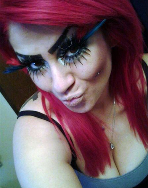Worst Eyebrows Ever! Funny Eyebrows, Bad Eyebrows Fashion fails, bad makeup, terrible makeup, bad plastic surgery, funny pictures, stupid eyebrows, ghetto eyebrows, ghetto humor, WTF, horrible, bad tattoos, worst tattoos, awkward family photos, bad family photos, ellen, funny hairstyles, bad hair, worst hairstyles, unubrow 