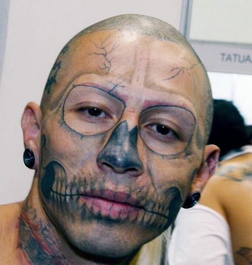 Bilderesultat for wtf skull tattoo i face