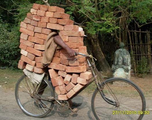 And You Think Your Job Sucks? – 25 of the Worst Jobs Ever