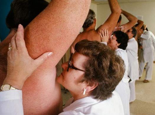 And You Think Your Job Sucks? – 25 of the Worst Jobs Ever
