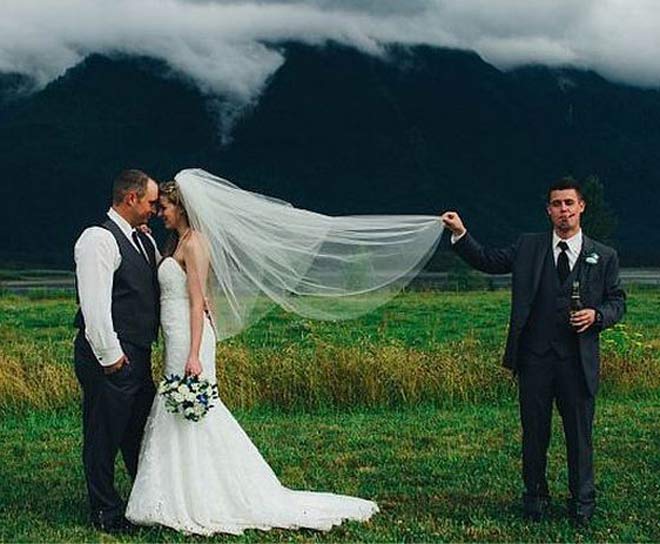 Here Comes The Crazy With 17 Funny Wedding Pictures Team Jimmy Joe